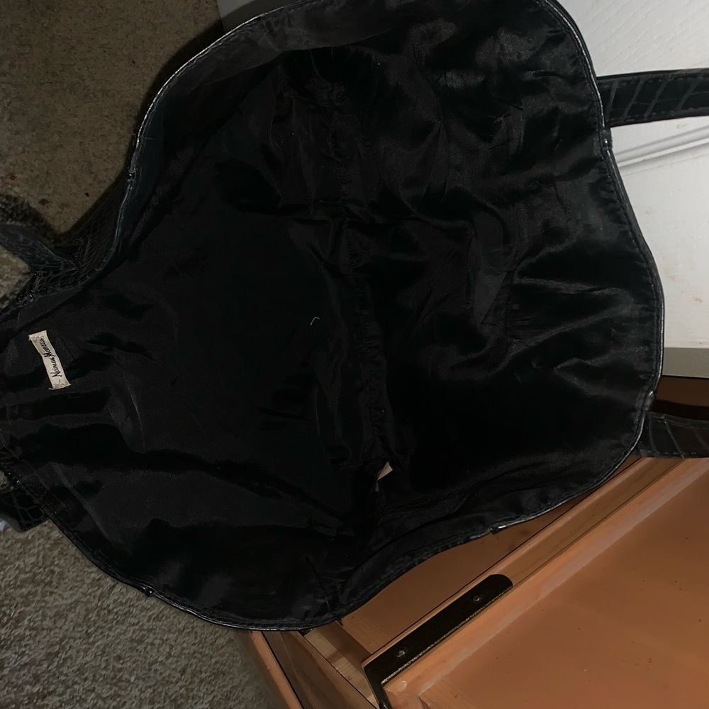 Purse - Picture 2 of 2